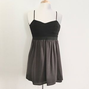 Theory 100% Silk Top Bustier Gray & Black Small